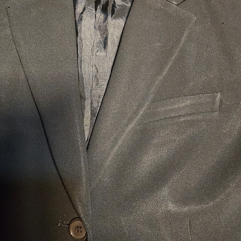 Ann Taylor Black Two-Button Blazer – Size 6 – Subtle Sheen Finish - Picture 4 of 5